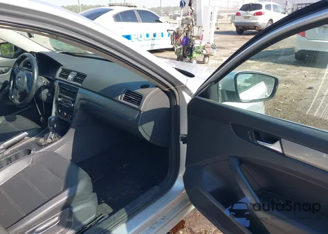 2014 Volkswagen Passat S from USA, damaged, VIN 1VWAS7A31EC050490